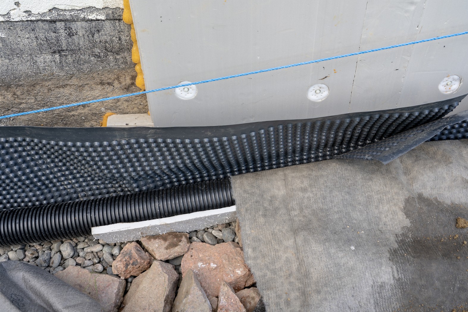 drainage installeren kelder